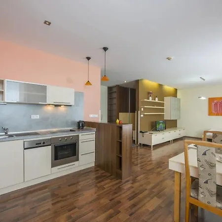 斯珀尔森特露姆酒店 酒店