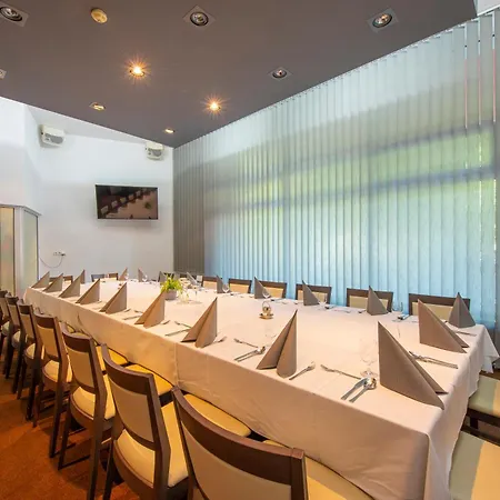 Spolcentrum Otel