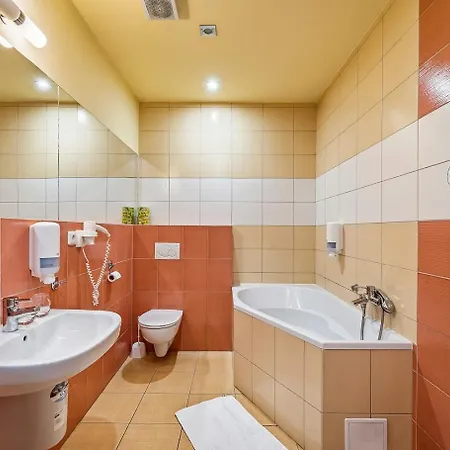 Hotel Spolcentrum 3*