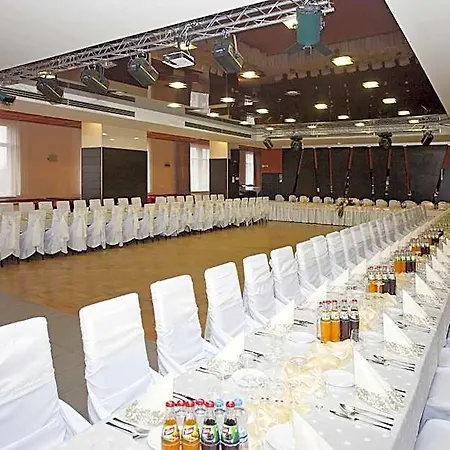 Spolcentrum Hotel 3*