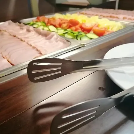 斯珀尔森特露姆酒店 3*